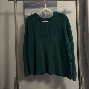 Denver Hayes Forest Green Ribbed Crewneck Sweater
